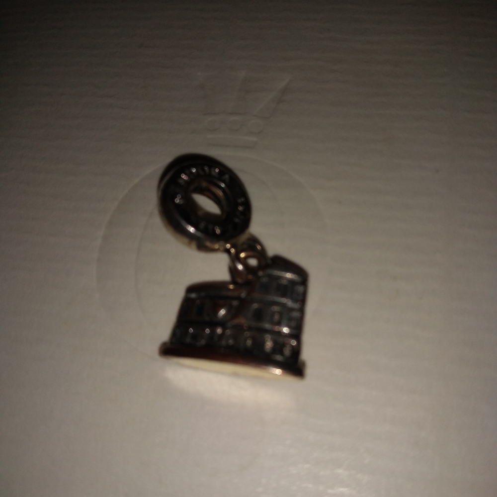 💎Authentic Pandora Sterling Silver Charm